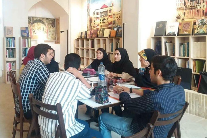 ورکشاپ شیت بندی، ارائه و پرزانته دانشجوهای معماری دانشگاه کاشان